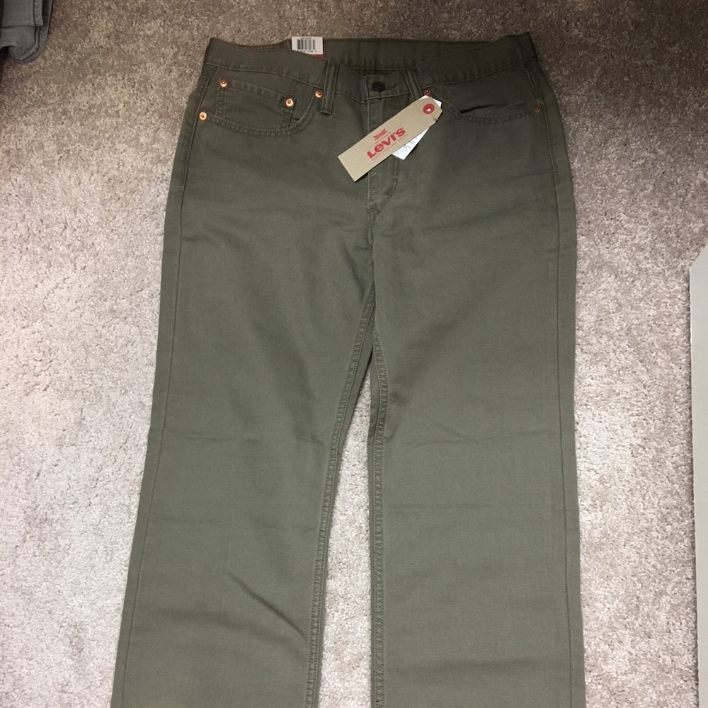 Levi’s 514 jeans